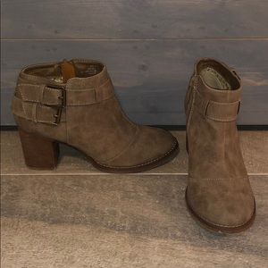 Brown/Grey Altar’d State Booties size 5.5